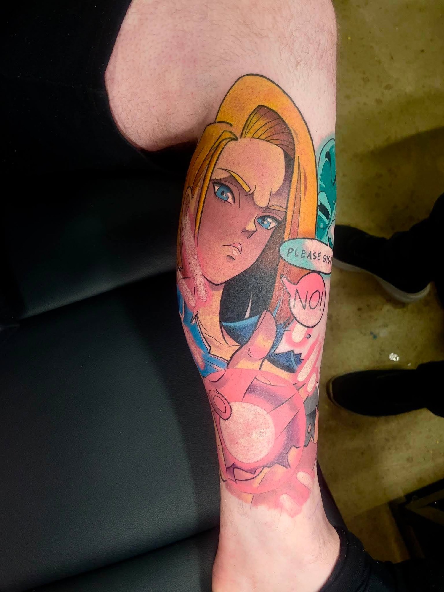 Anime-tatovering af Android 18 i farver af Gustav