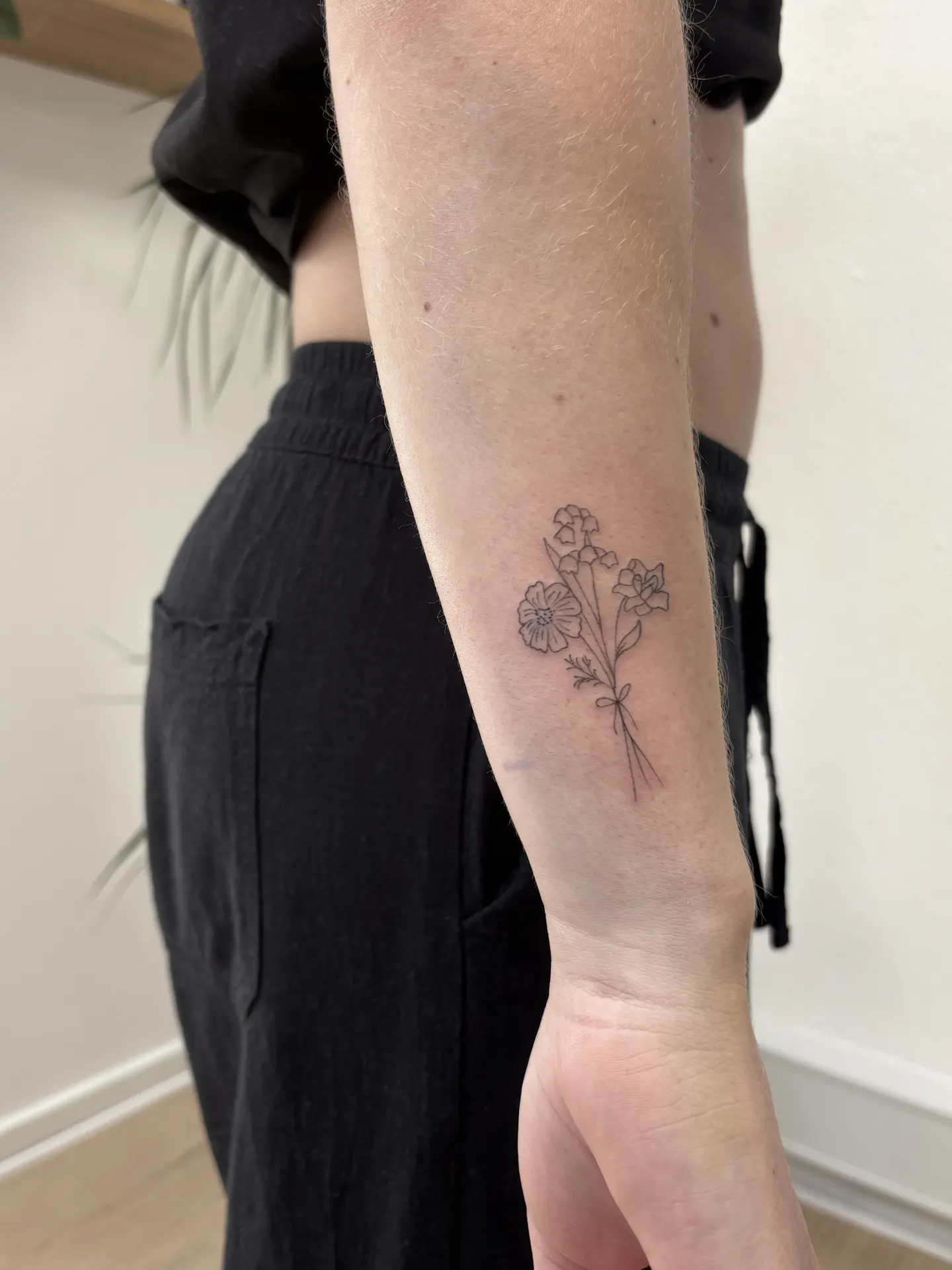 Tattoo med børns navne: inspiration og design