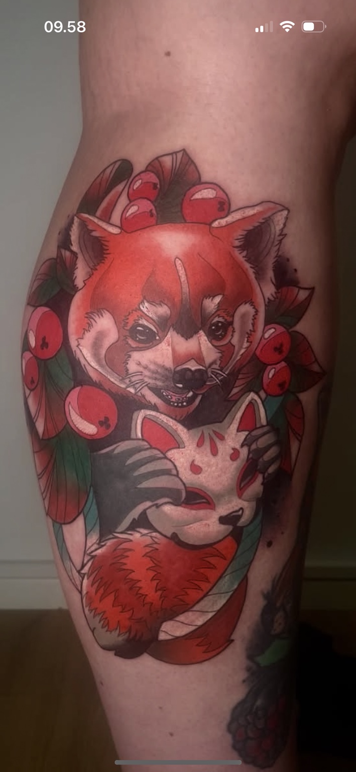 Neo-traditionel rød panda med kitsune-maske af Gustav